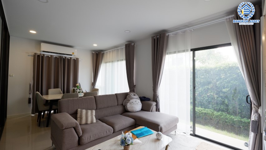 *****บ้านเดี่ยวมือสองย่านนนทบุรี ม.เพอร์เฟคพาร์ค เวสต์เกต เนื้อที่กว้างขวางถึง 51.5 ตร.ว. ฟังก์ชันจัดเต็ม 4 ห้องนอน 3 ห้องน้ำ 2 ที่จอดรถ บ้านใหม่สวย พร้อมเข้าอยู่ แถมฟรี! 2 เครื่องปรับอากาศ และเฟอร์นิเจอร์ บนทำเลดี ใกล้รถไฟฟ้าสายสีม่วง "สถานีคลองบางไผ่" และทางด่วน "ศรีรัช"